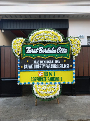 Papan Bunga Duka di Giripurno